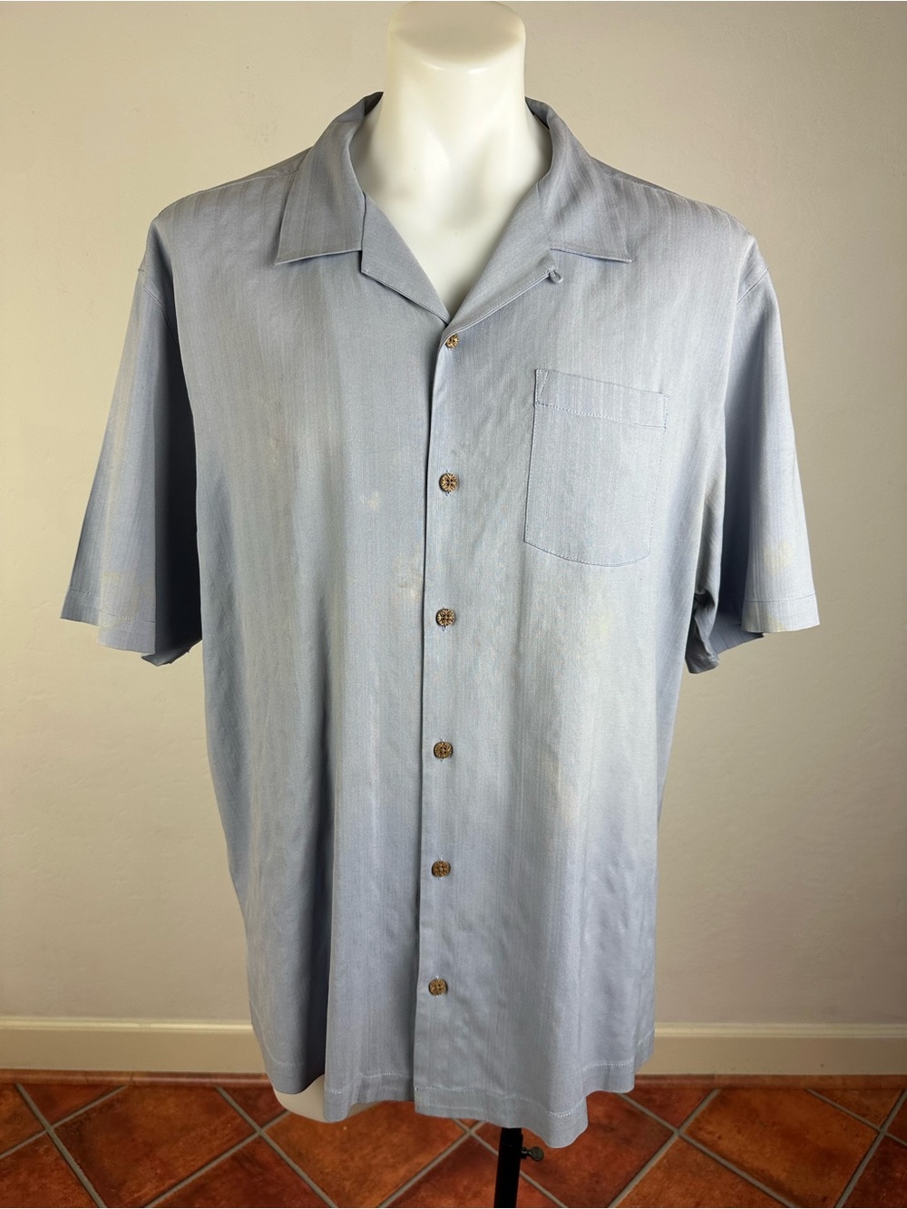 Tommy Bahama 100% Silk Pale Blue Camp Collar Shirt